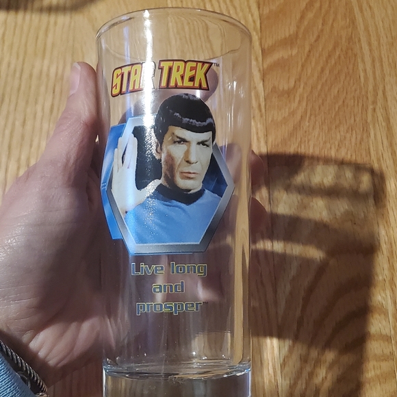 Unused Star Trek Collectable Glasses set of 4 - Picture 15 of 16
